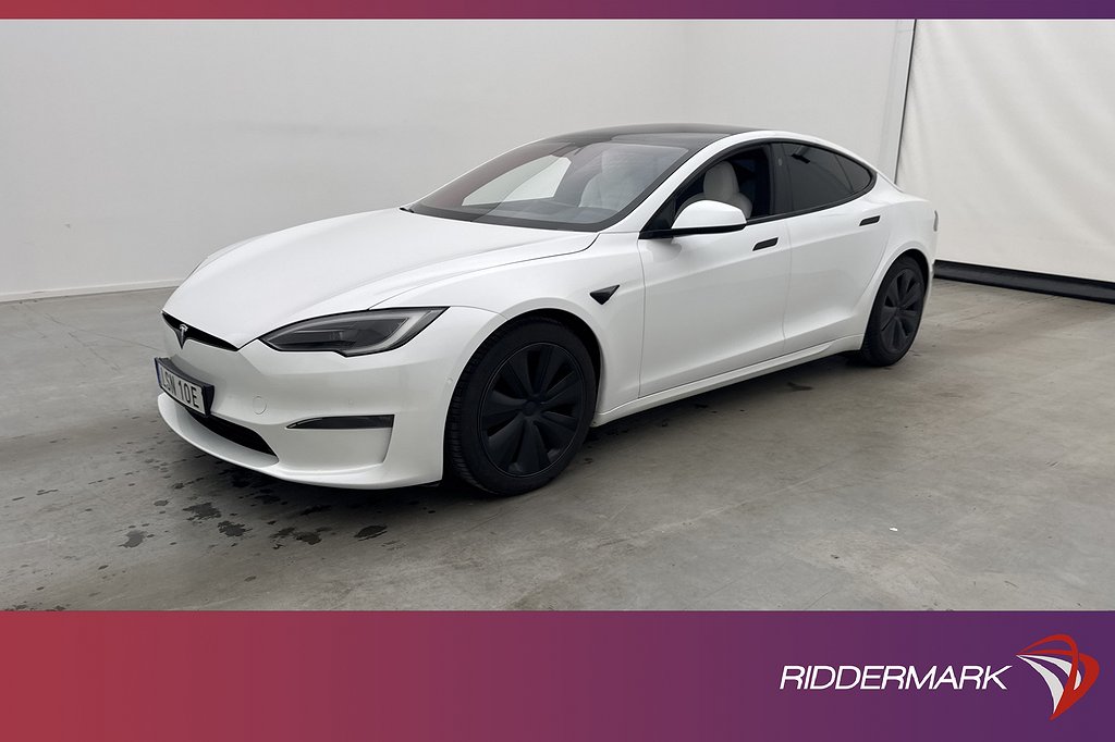 Tesla Model S Plaid 1020hk Svensksåld Ljus interiör Yoke