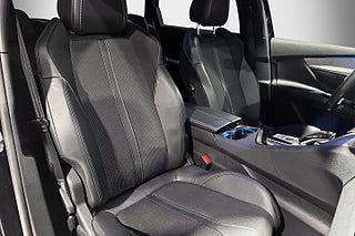 SUV Peugeot 5008 9 av 28