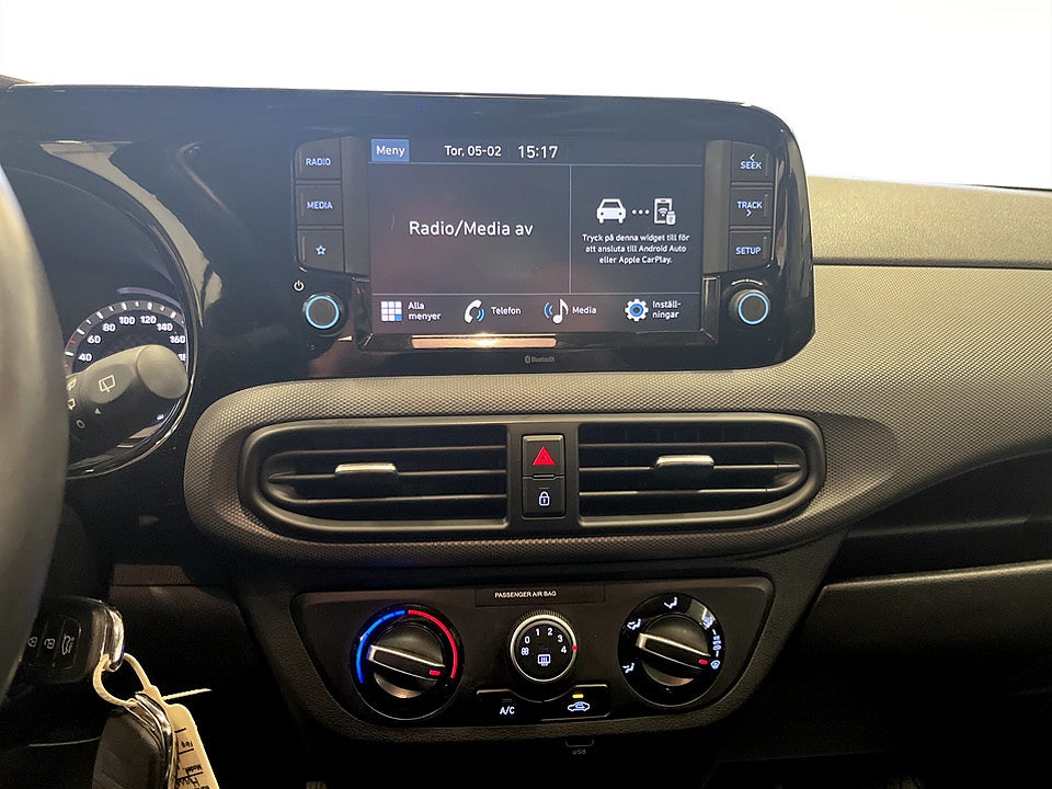 Bild på Hyundai i10 Essential 1.0 blue AMT 67hk CARPLAY RATTVÄRME