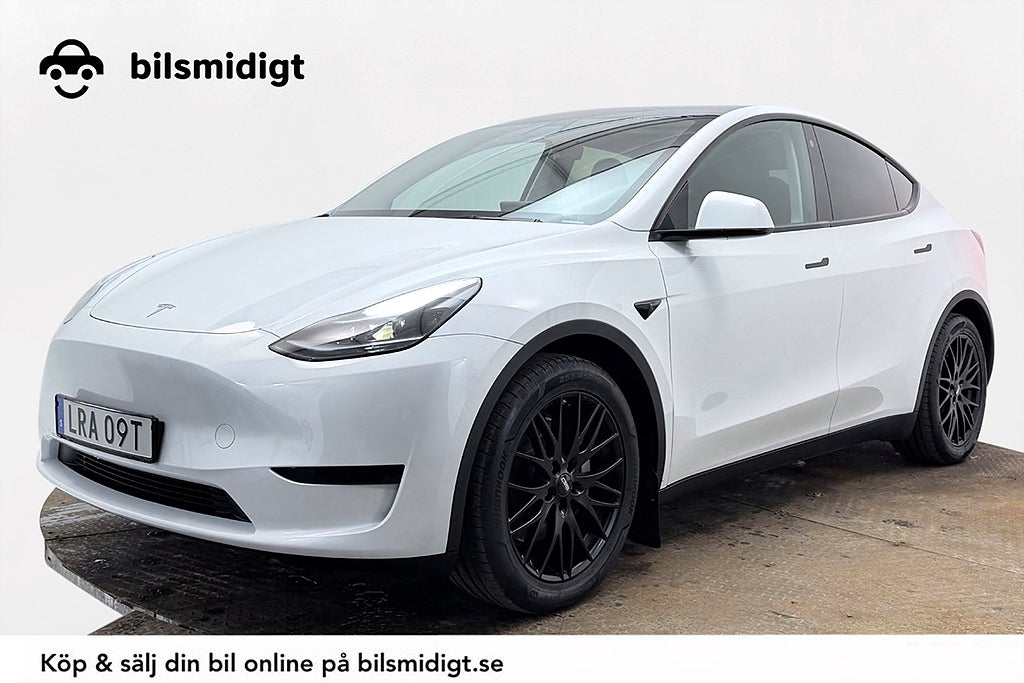 Tesla Model Y Drag AutoPilot Värmepump Pano Premiumljud MOMS 299hk