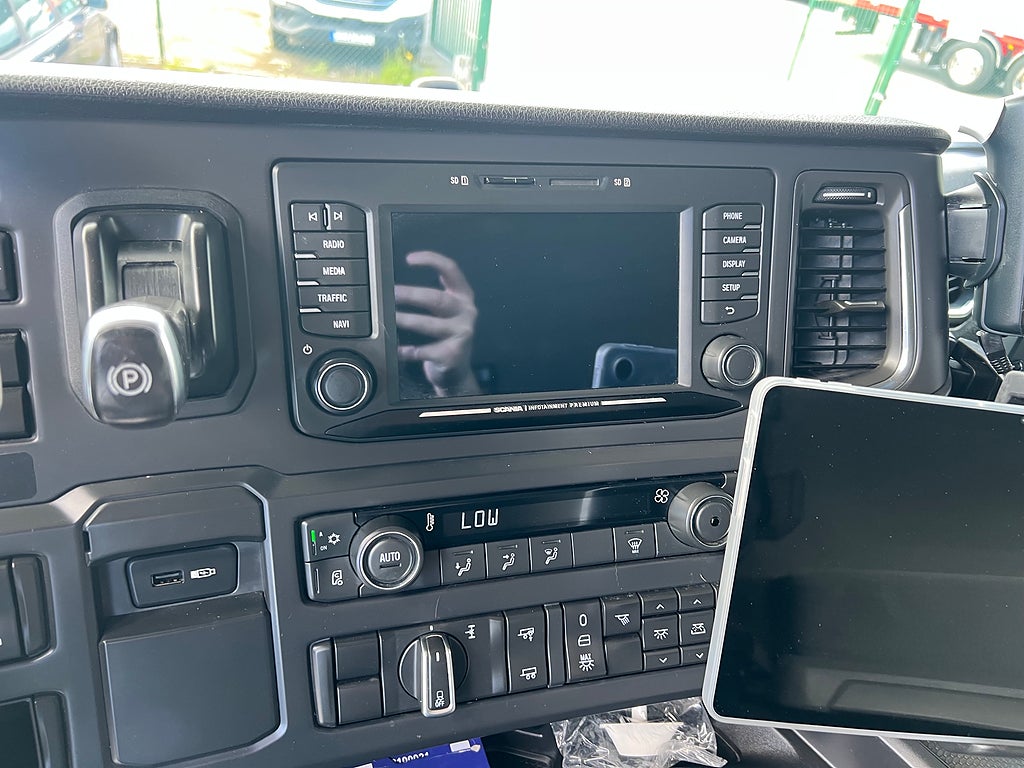 Scania R410 4x2 TMA Bil MaxiSign Online & Verdegro, Euro 6