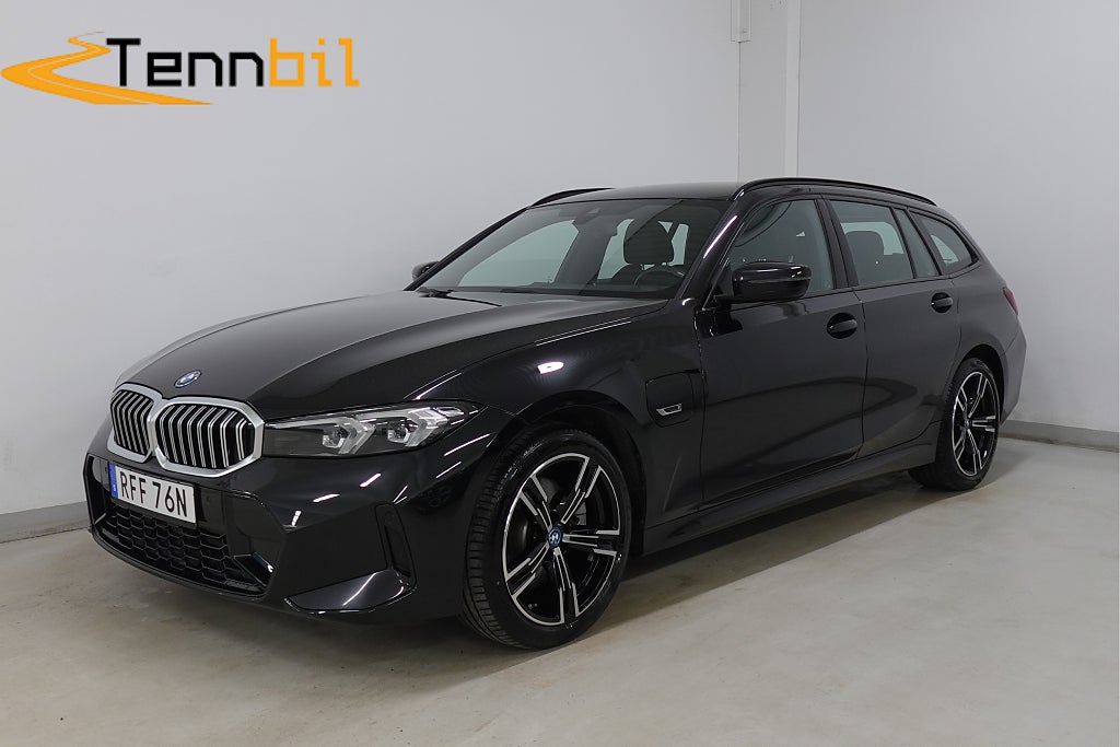 BMW 330e xDrive Touring Steptronic M Sport Drag P-Värme 292hk