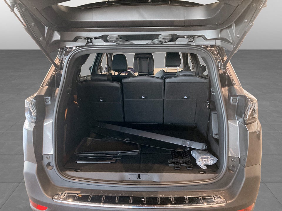 Bild på Peugeot 5008 GT 1.2 PT 130hk Aut 7-SITS B-KAMERA