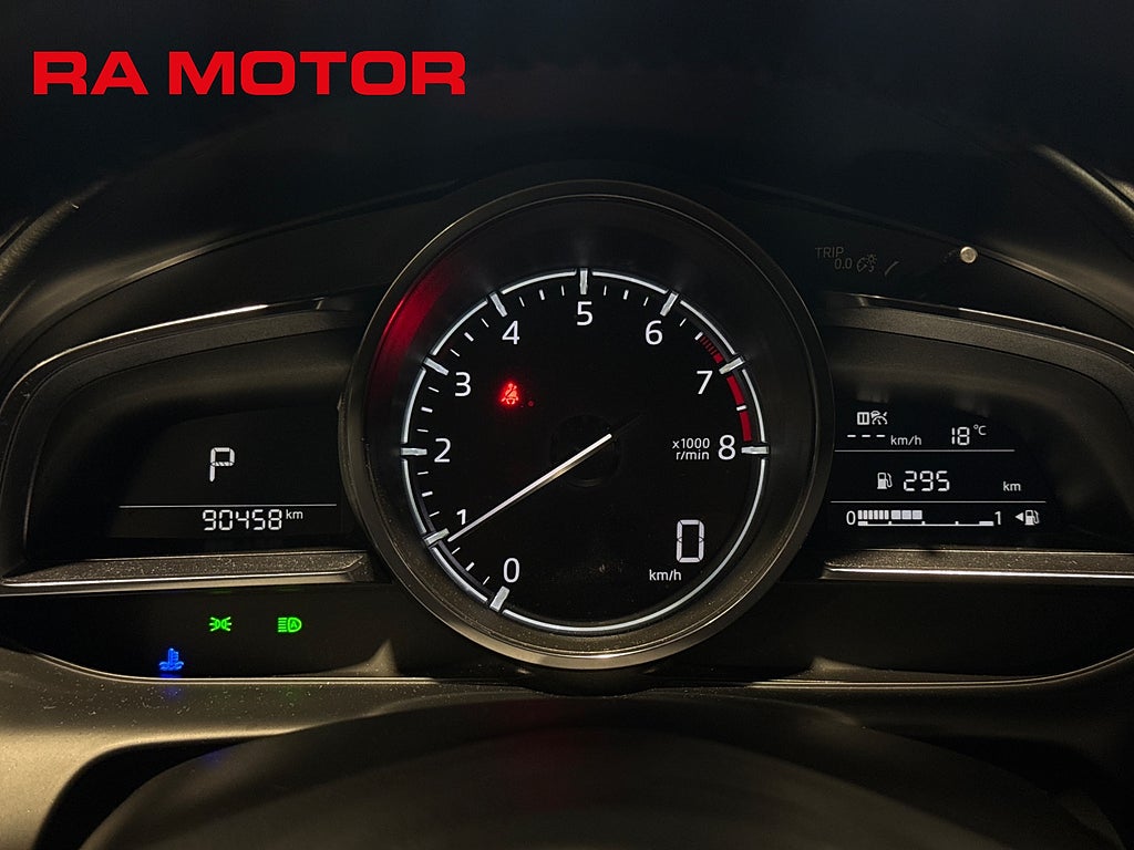 Mazda CX-3 2.0 121hk Optimum | Bose | HUD | Backkamera | Skinn | 2018