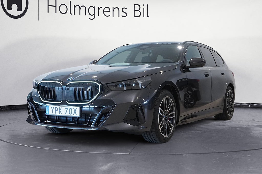 BMW i5 xDrive40 Touring M-Sport Pro Business DAP Drag HUD hk | Ränta
