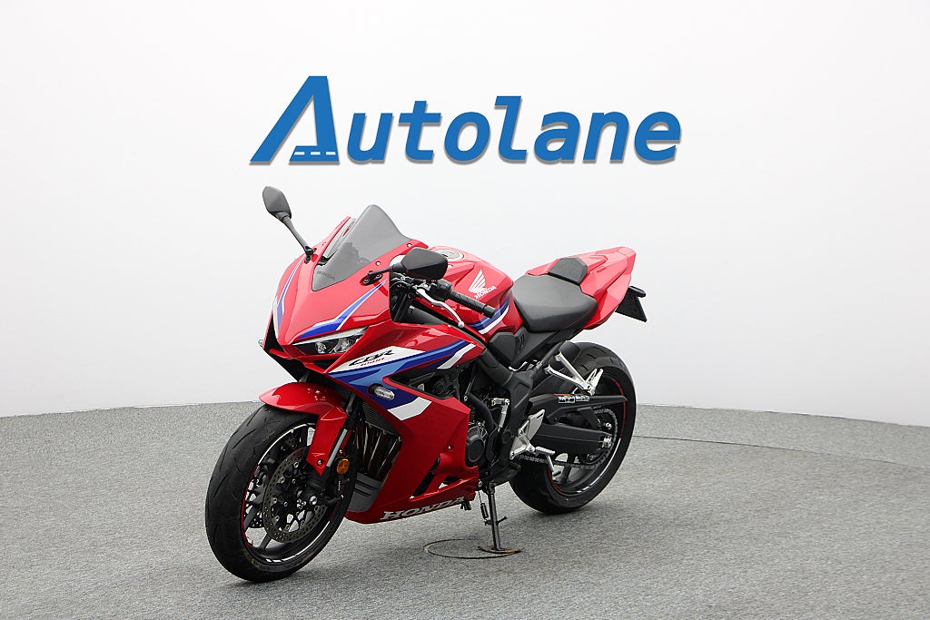 Honda CBR650R E-Clutch *RESERVERAD*