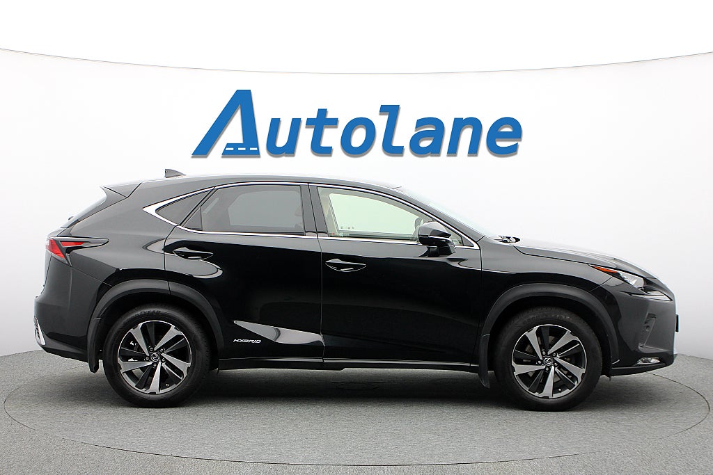 Lexus NX 300h AWD 2.5 AWD, Luxury Line,Pano, 360°-kamera, 197hk