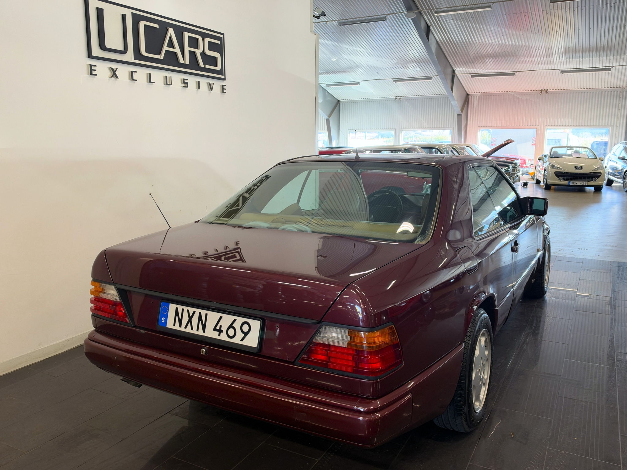 Mercedes-Benz 300 CE Coupé 1988, photo 3/10