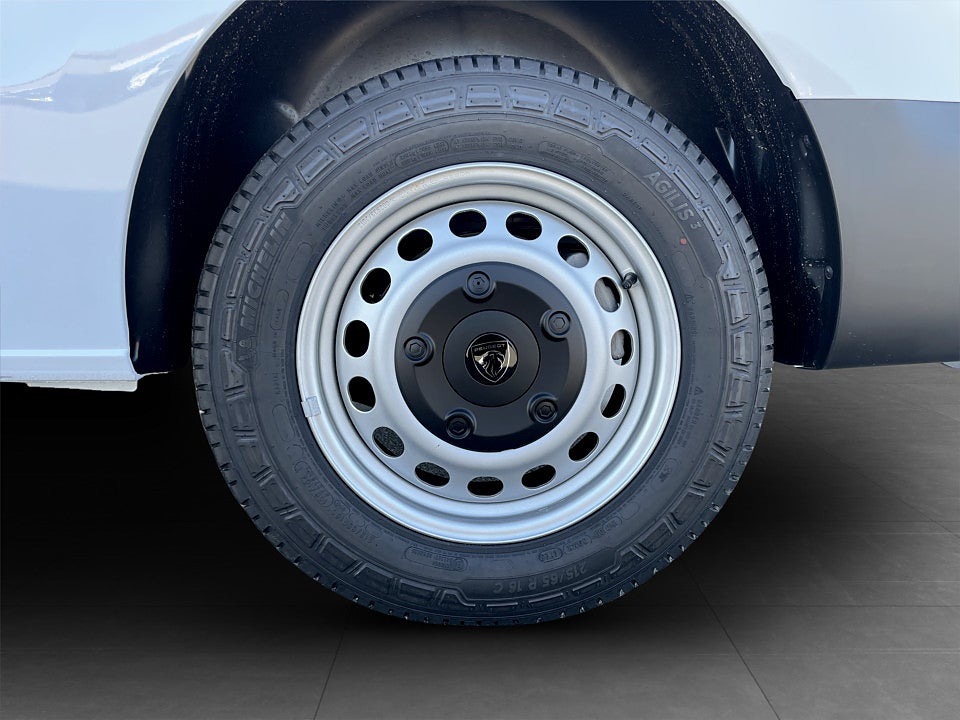 Bild på Peugeot Expert BlueHDi 145hk Aut L3 - EDITION! Värmare & Dragkrok