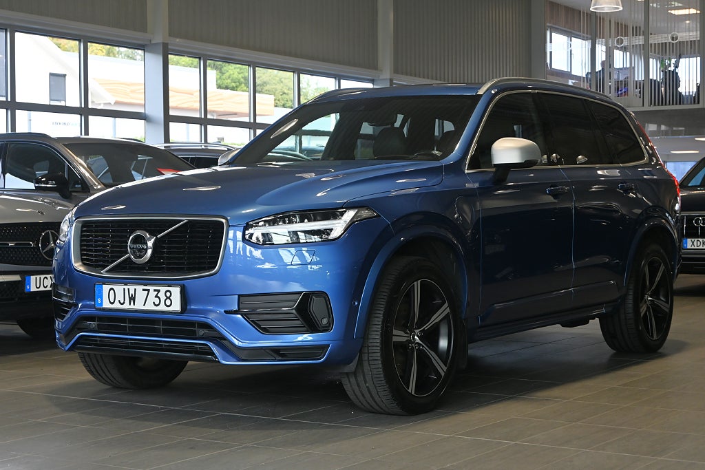 Volvo XC90 T8 AWD R-Design 7-Sits Pano HUD B&W Drag