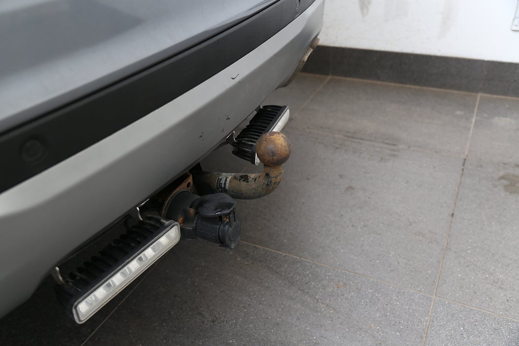 Hyundai Santa Fe 2,2 CRDi 200hk Premium AWD Aut Motorv Dragkrok 2017