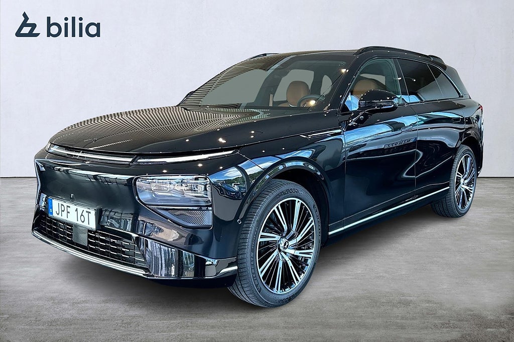 XPENG G9 PERFORMANCE I AWD I MASSAGE I DRAG I PANORAMA I 0 % RÄN