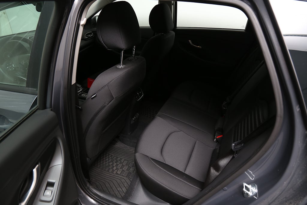 Hyundai i30 1,0 T-GDi MHEV Essential Kombi Aut Navi Kamera