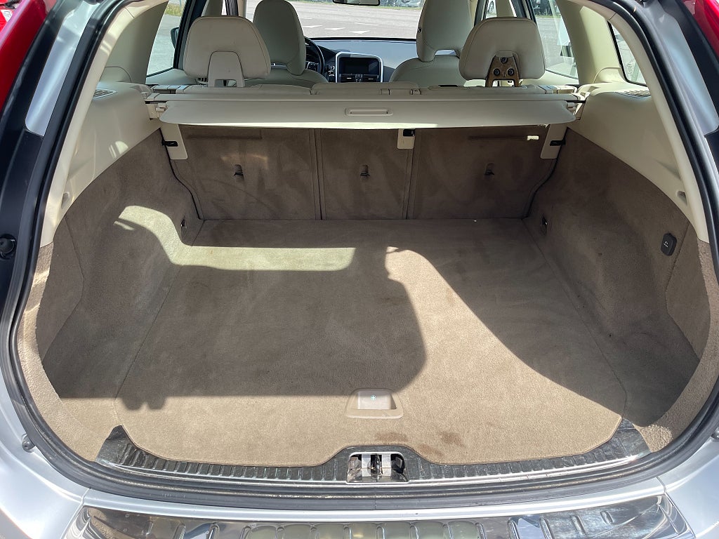 Volvo XC60 D3 Momentum 136 hk dragkrok, NY KAMREM
