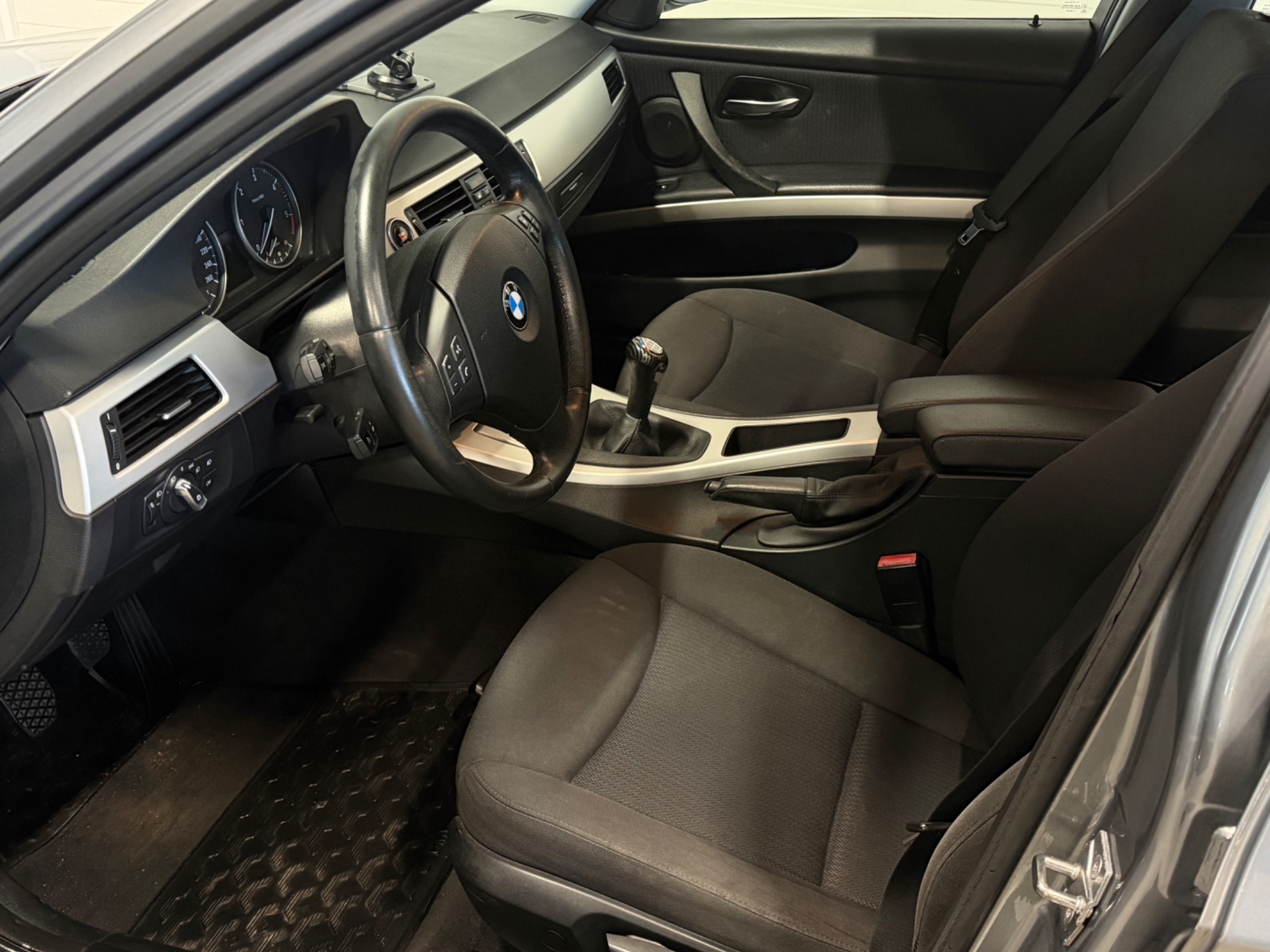 BMW 318 d Touring Comfort Euro 5 2011, bild 6/10