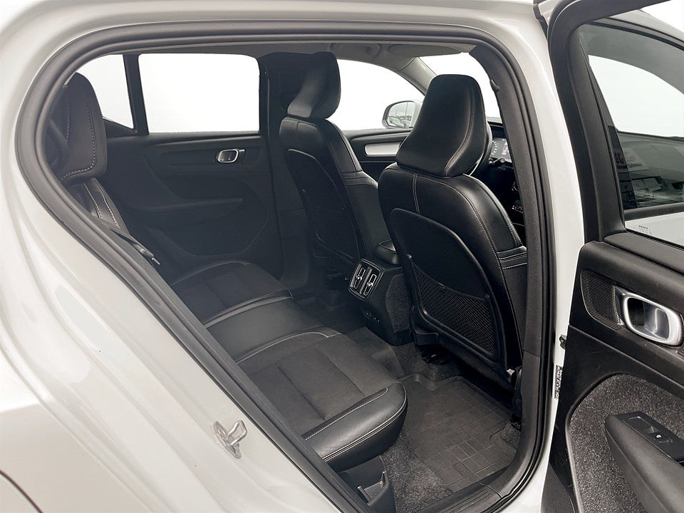 Bild på Volvo XC40 Momentum D3 150hk Aut B-KAMERA EL-BAKLUCKA