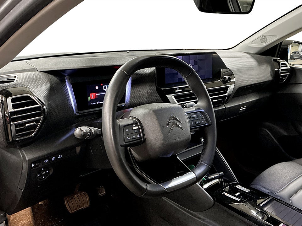 Bild på Citroën C4-X Shine 1.2 PT 130hk Aut B-KAMERA RATTVÄRME