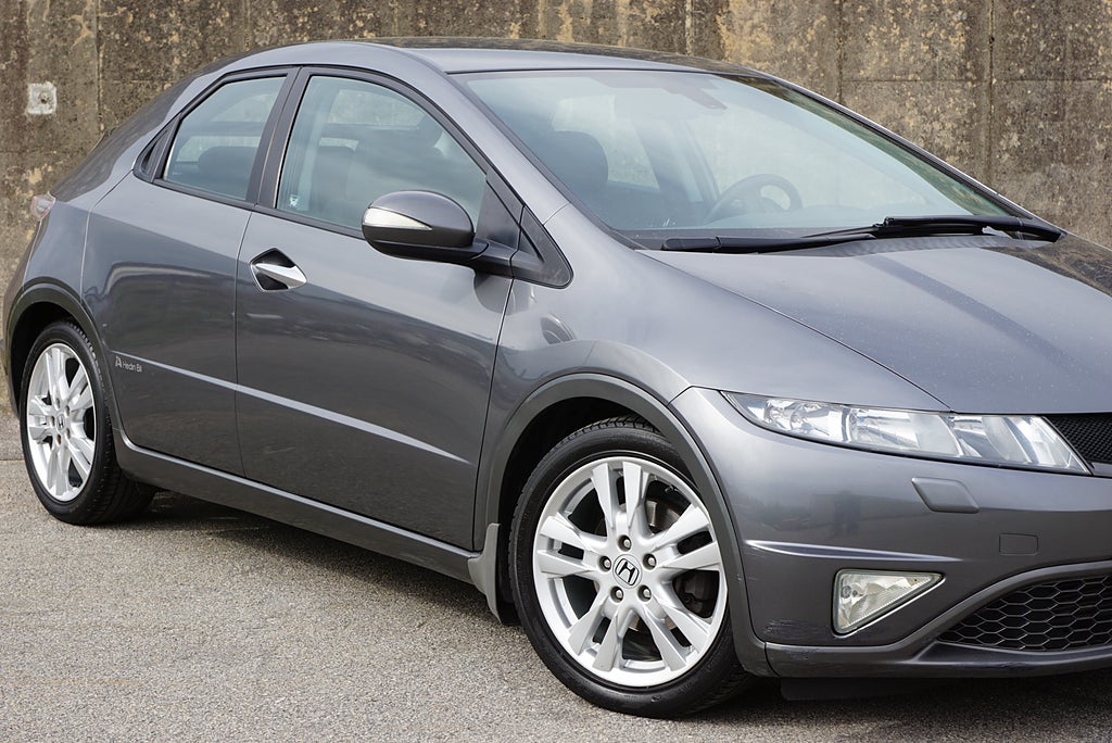 Honda Civic 1.8 i-VTEC Sport 140hk|S+V Hjul|P-Sensorer|12.279Mil|