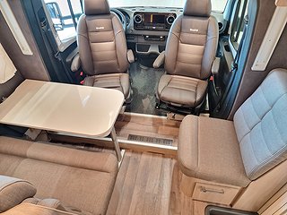Husbil-halvintegrerad Kabe Novum 750 LGB 14 av 28