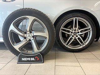 Mercedes-Benz E 300 Coupé AMG/360°kamera/M-värmare/Navi/S&V