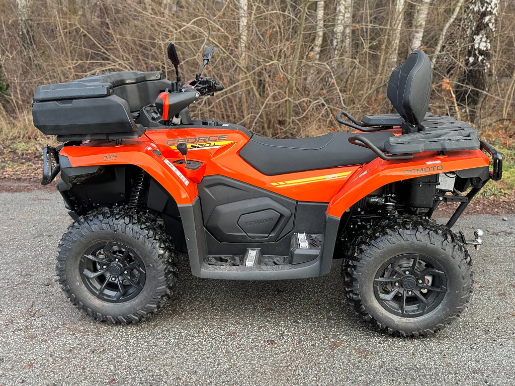 CFMOTO C FORCE 520 EPS LÅNG EXTRA UTRUSTAD DEMO-MASKIN 