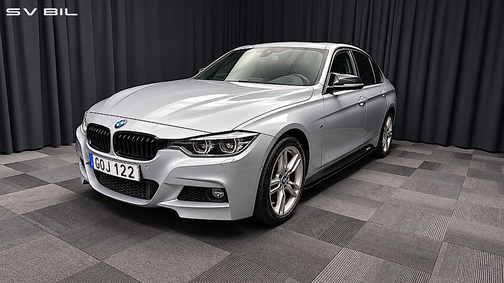 BMW 330i xDrive Sedan Steptronic M-SPORT