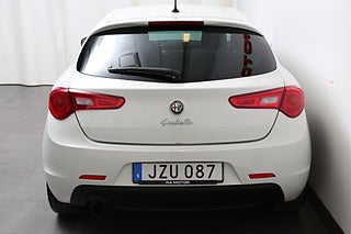 Halvkombi Alfa Romeo Giulietta 7 av 23