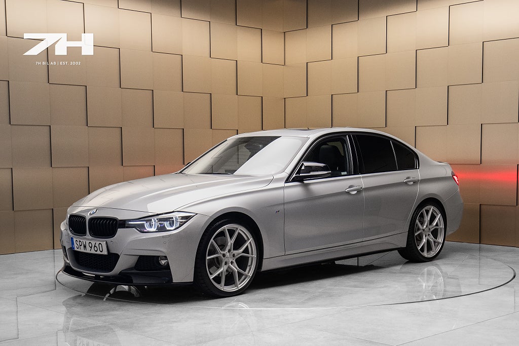 BMW 330i Sedan M-Sport / H/K / Pano / Cockpit