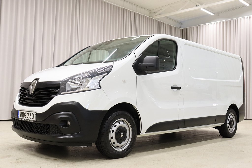 Renault trafic dCi 125HK L2H1 Drag GPS Nybesiktigad Momsbil