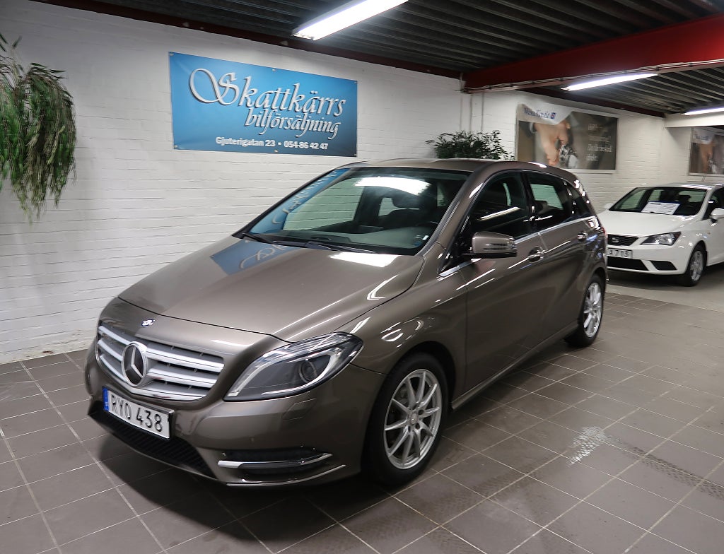 Mercedes-Benz B 180 BlueEFFICIENCY Välvårdad Drag Parkerings assistans