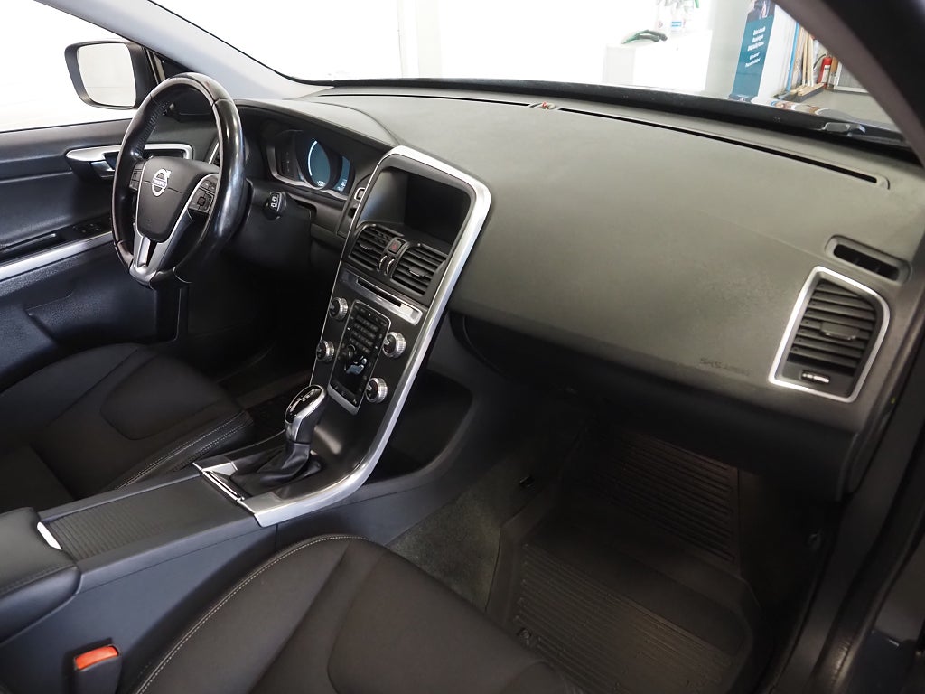 Volvo XC60 D4 190hk Geartronic Momentum | D-värm | 2016