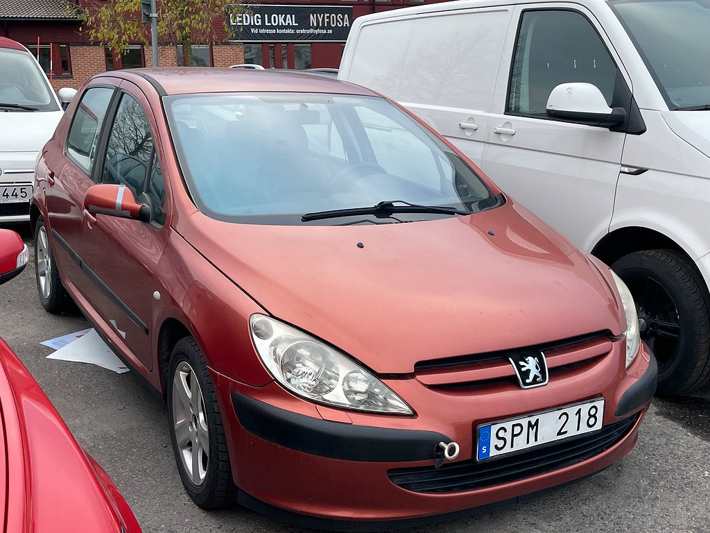 Peugeot 307 5-dörrar 2.0 136HK Skinnklädsel (REP OBJEKT)