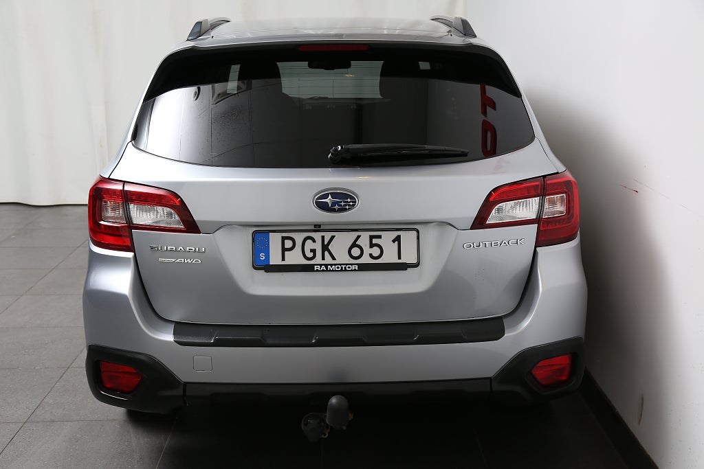 Subaru Outback 2,5i 175hk Base AWD Aut Motorv Drag Extraljus 2017