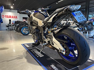Yamaha MT-10 SP / 160hk / Tail tidy / Öhlins fjädring