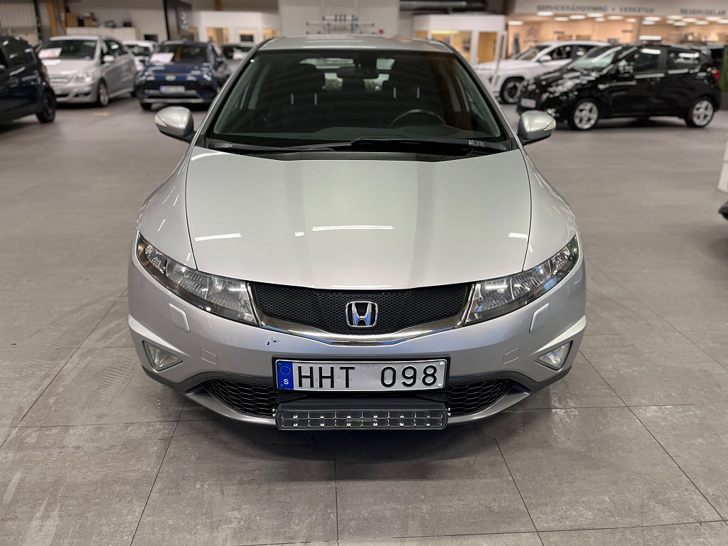 Honda Civic 5-d 1.8 i-VTEC 140hk Automat Sport / S+V / LED-ramp thumbnail