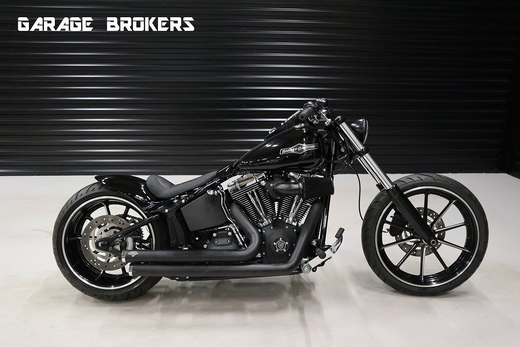 Harley-Davidson Custom Softail Twin Cam 96B