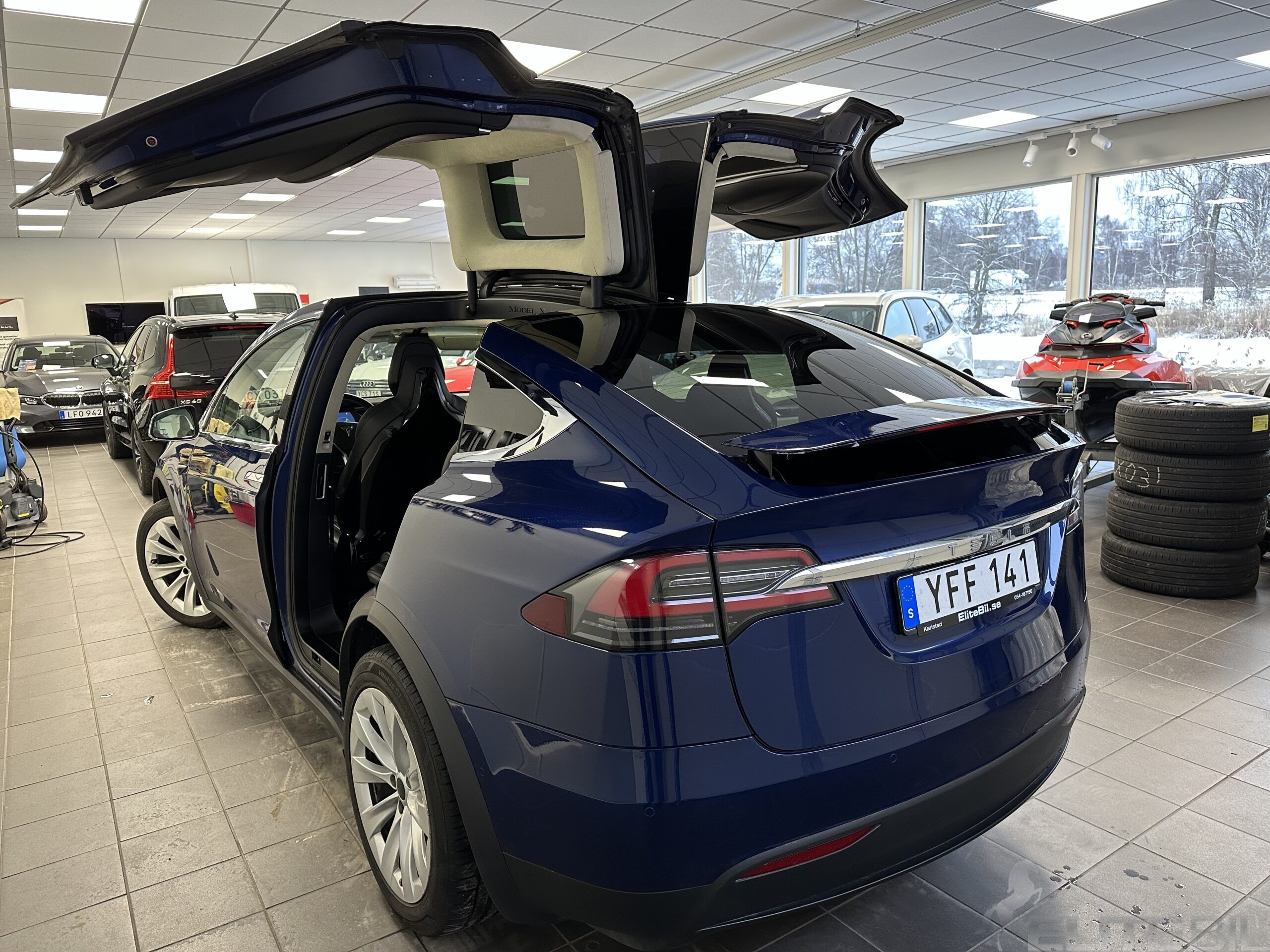 Tesla Model X 2017, bild 3/52