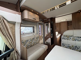 Husbil-halvintegrerad Mc Louis  MC4 75 4 av 21