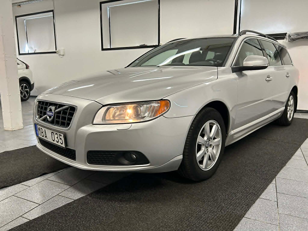 Volvo V70 D3 163 hk Momentum Euro 5 Drag Välservad