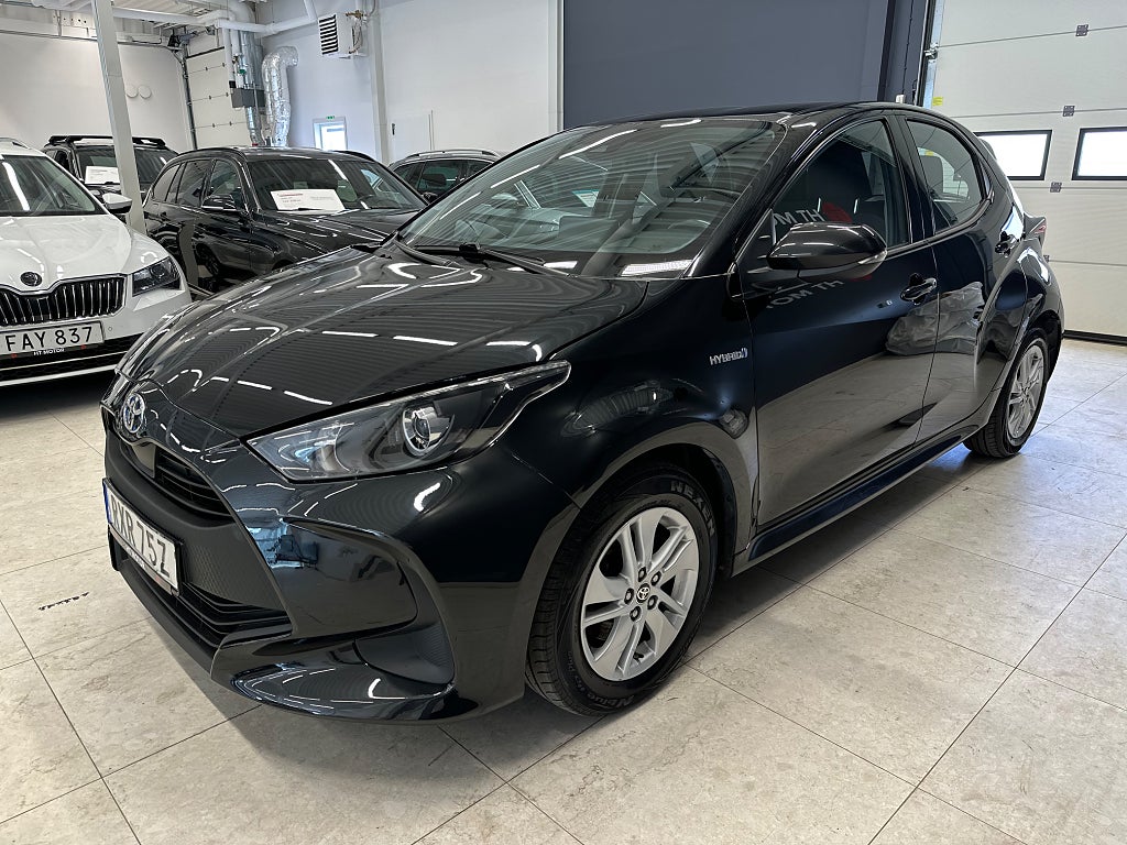 Toyota Yaris Hybrid CVT Active 4,99% /B-Kamera/RattVärme