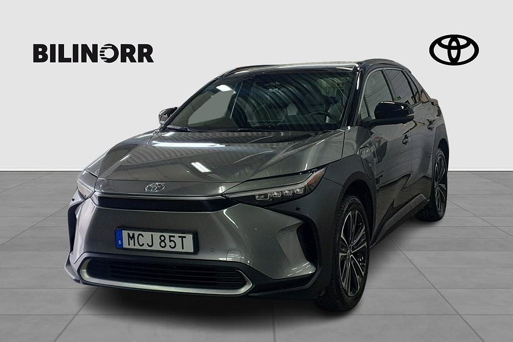 Toyota bZ4X 71.4 kWh AWD Executive Panorama JBL | Vinterhju...
