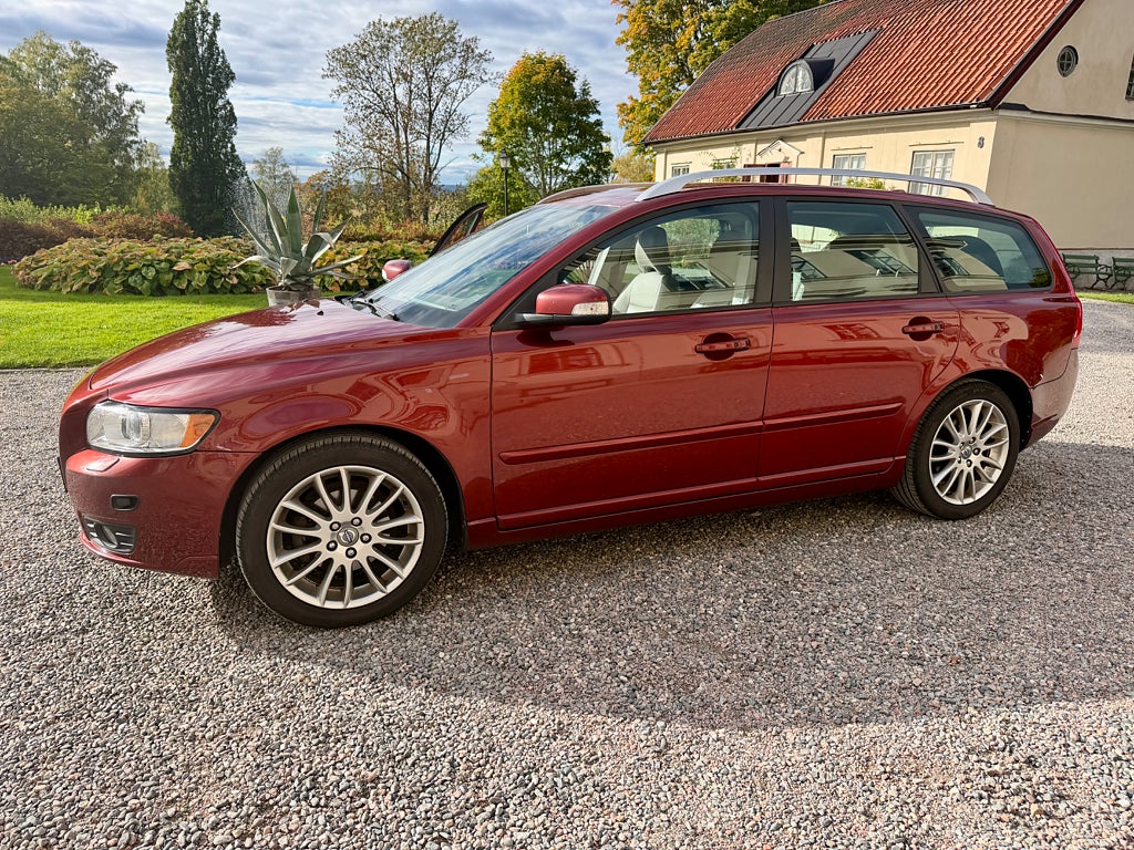 Volvo V50 1.8, Summum, Keyless, Helskinn, Svensksåld