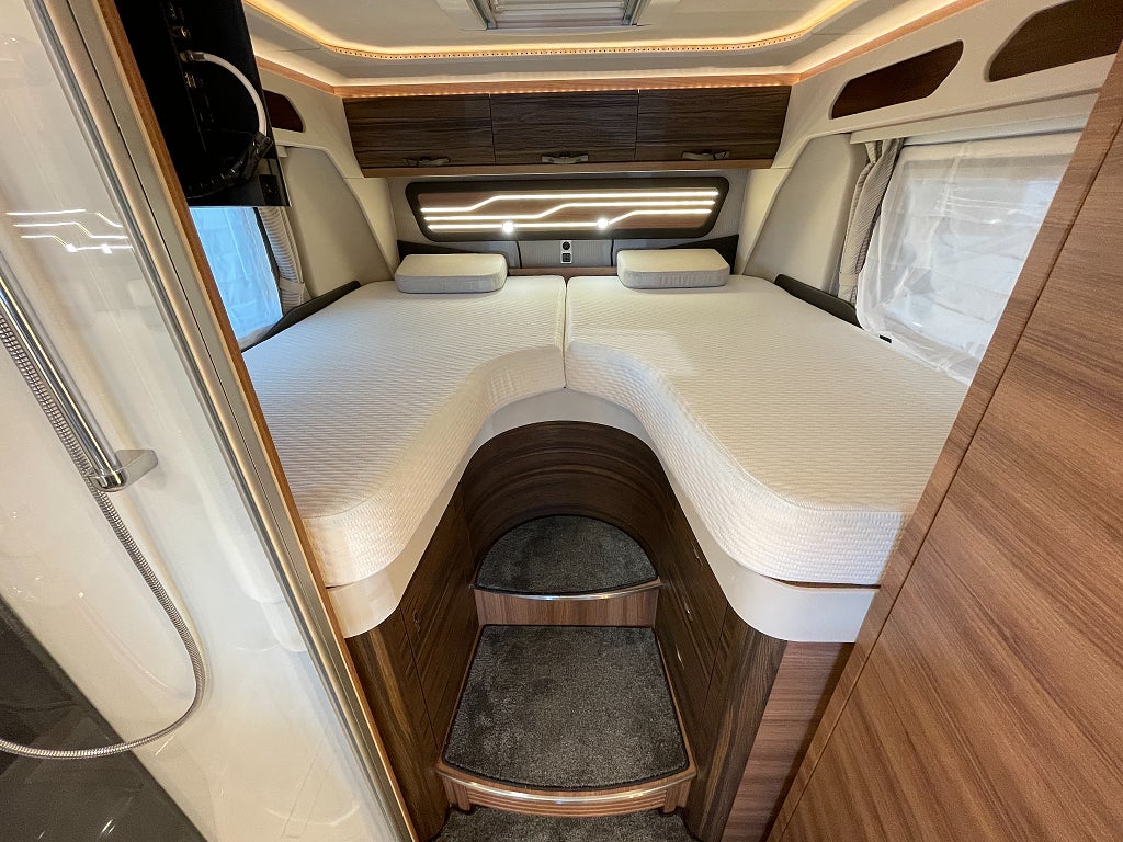 Knaus 900 LEG Sun I / Hydraul-ben /AC- Bodel/Solcell x8 / litium / Inv - Knaus