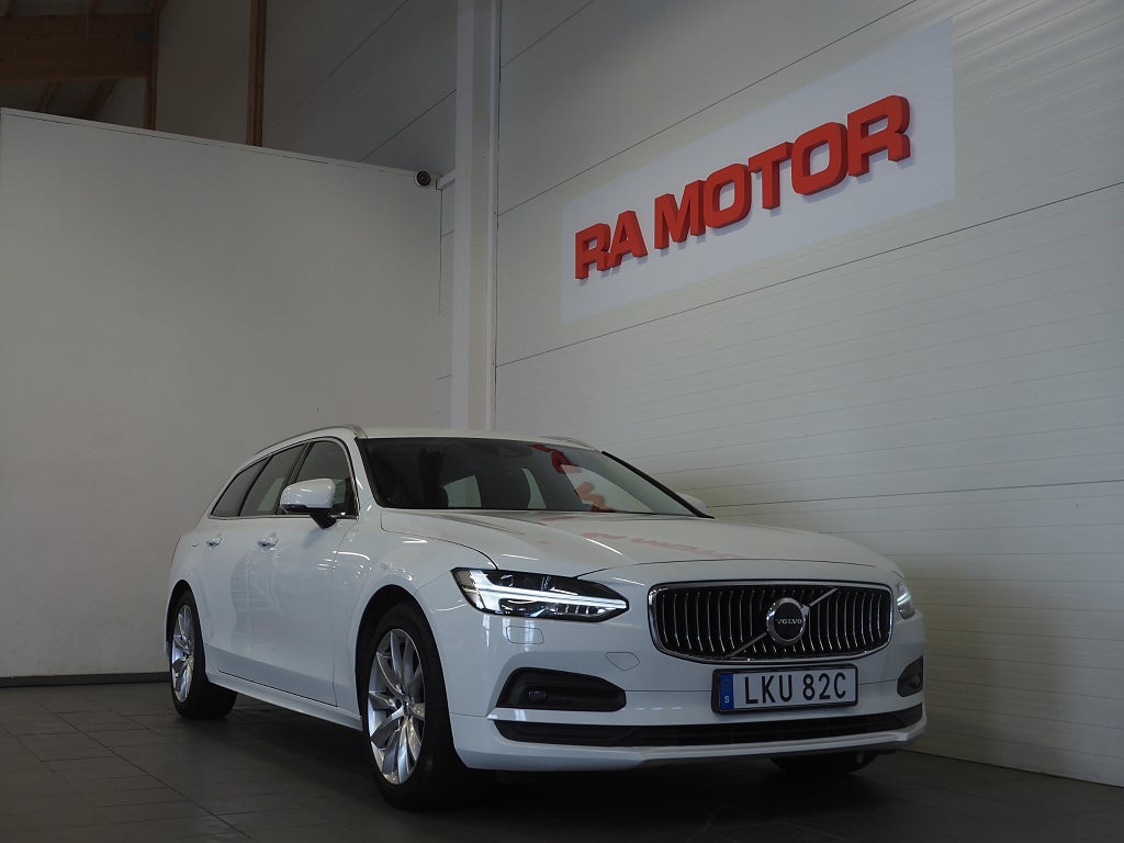 Volvo V90 D4 Geartronic Momentum Advanced Edition Drag Navi VOC