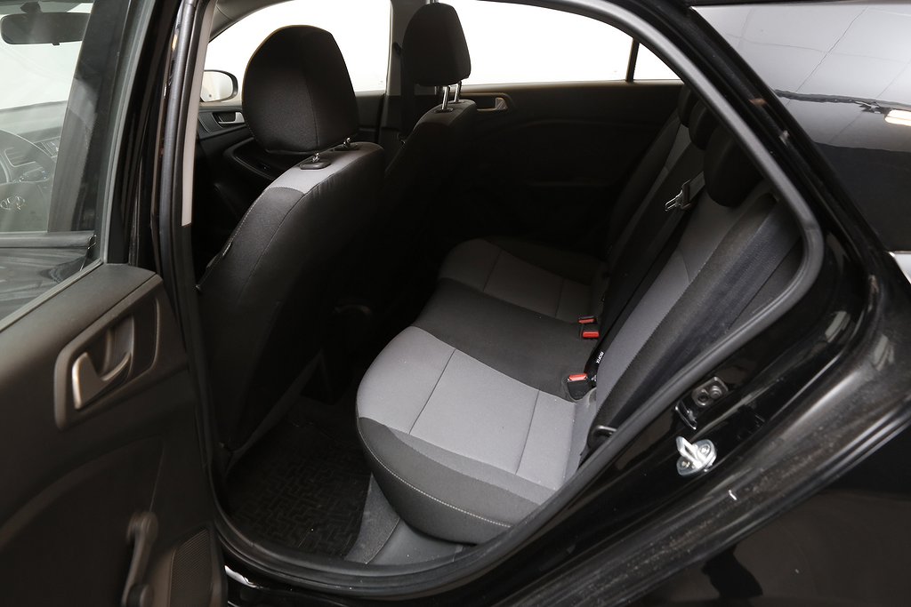 Hyundai i20 1,2 Comfort 5D Facelift Bluetooh Motorvärmare 2019