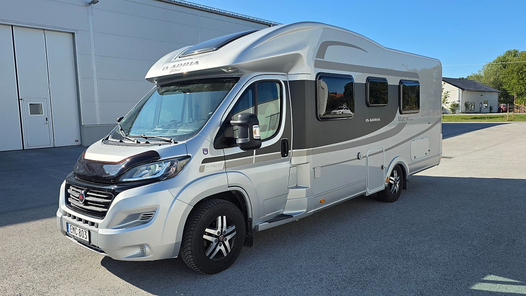 Adria Matrix 670 SLT *Låga långbäddar *4500 mil 