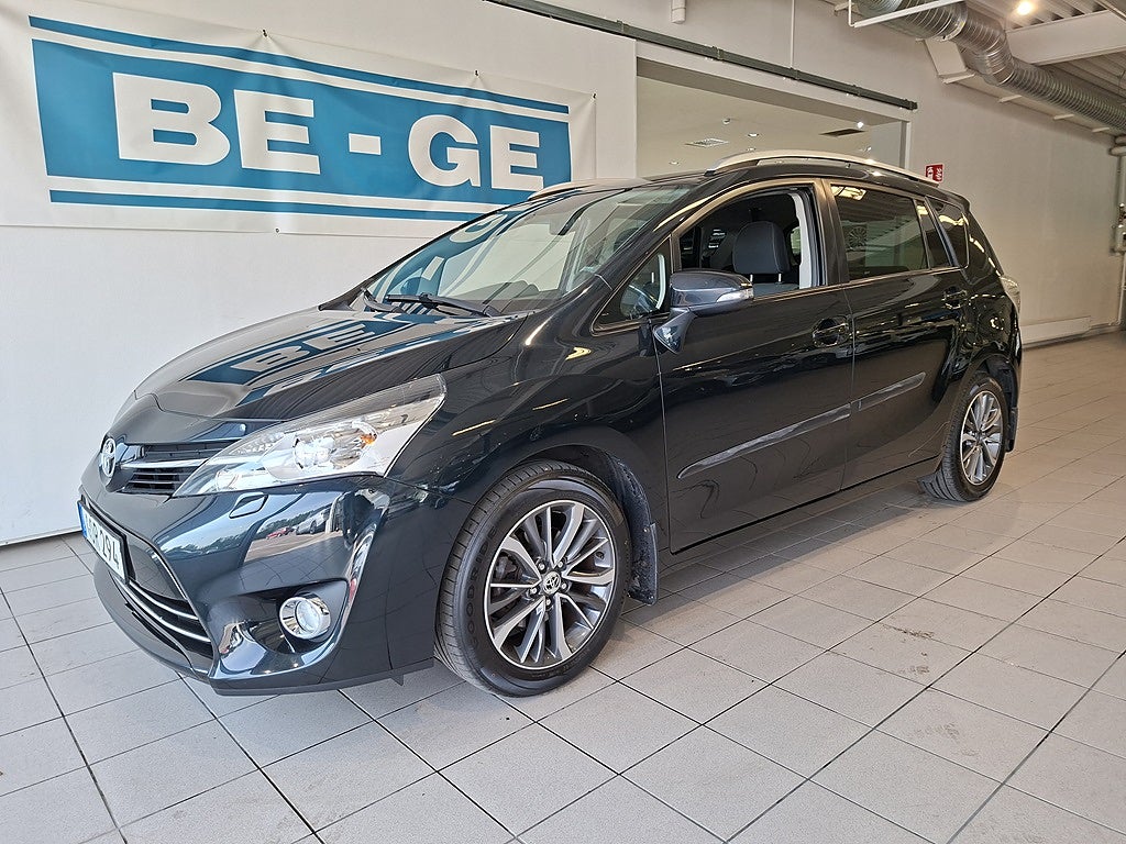 Toyota Verso 1.8 147HK 7sits Manuell Dragkrok Backkamera