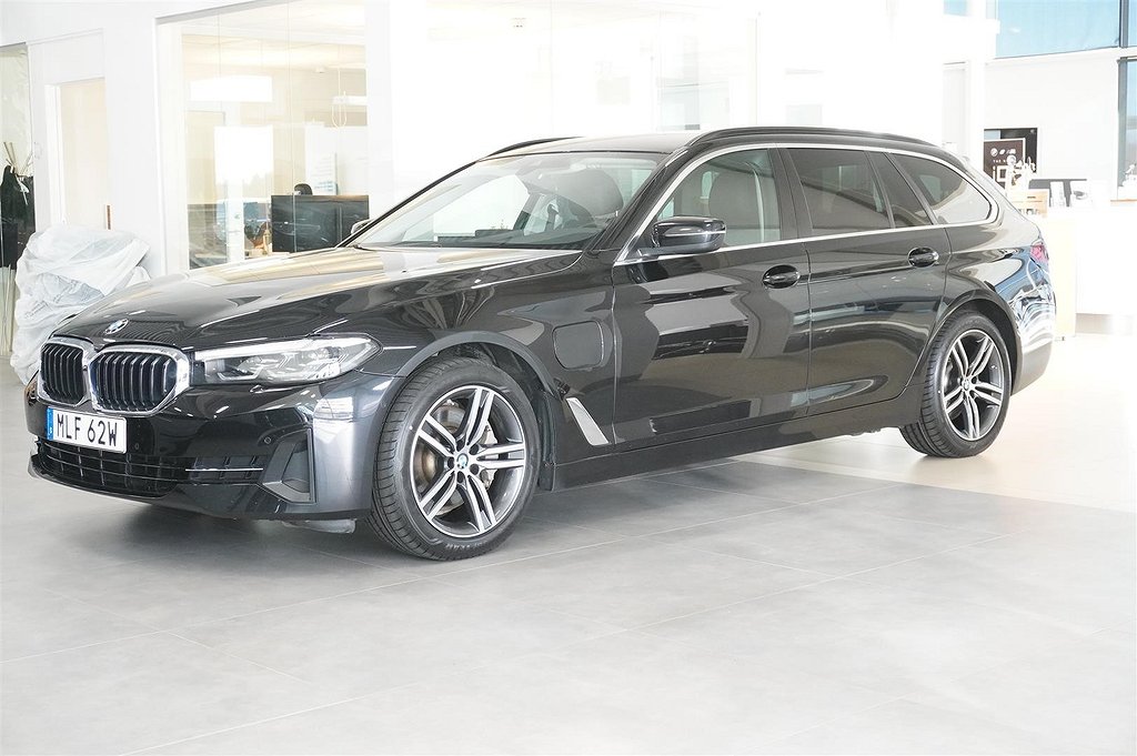 BMW 530e xDrive Touring Navi Rattvärme Kamera Tonade Drag