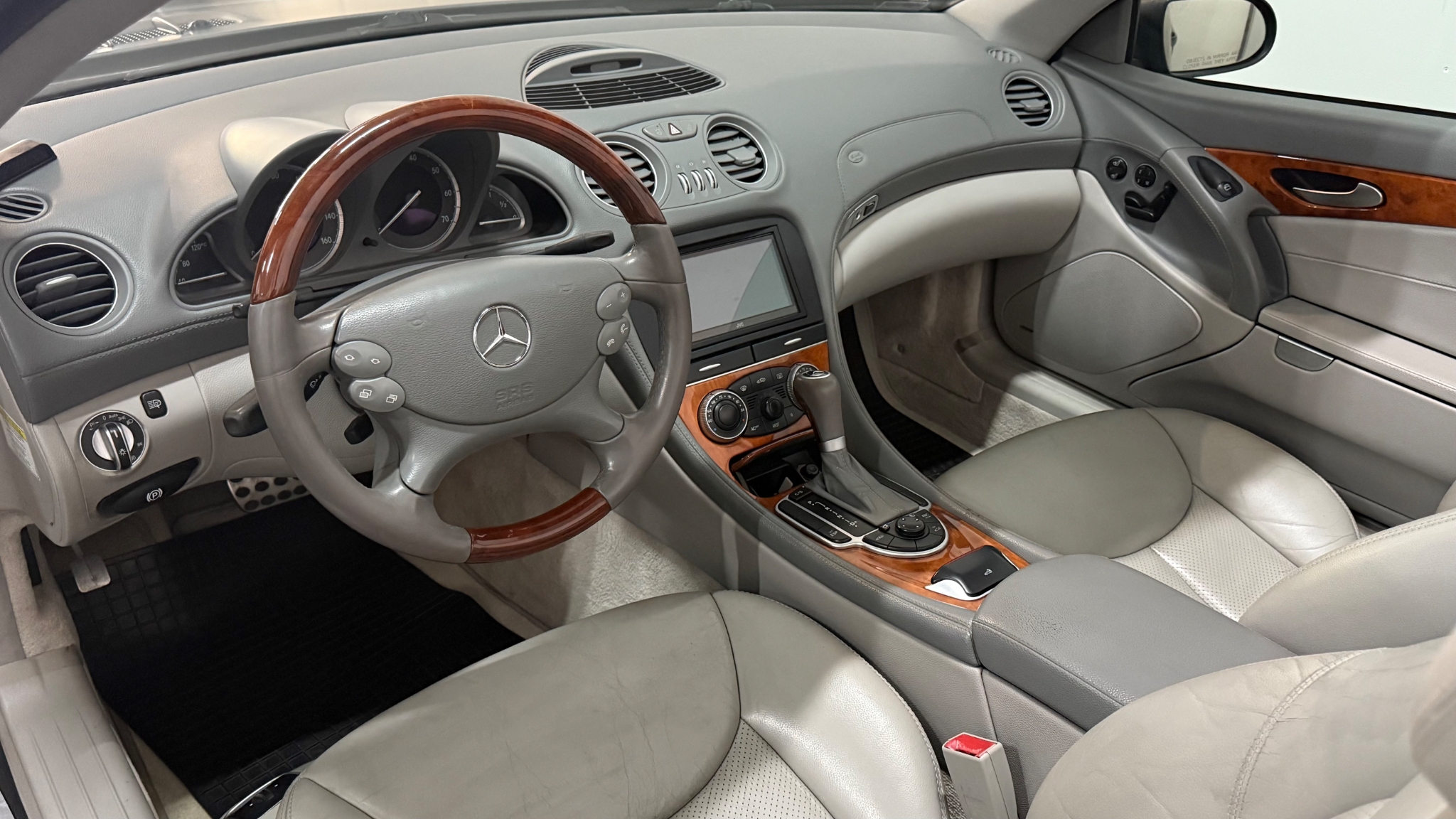 Mercedes-Benz SL 2005, bild 6/40