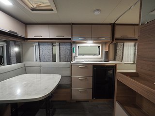 Husvagn, 1-axl Knaus Sport 450 FU 8 av 21